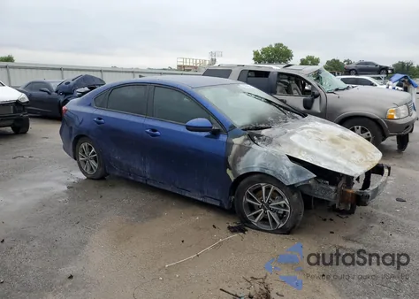 2022 Kia Forte Fe из США, поврежденный, VIN 3KPF24AD2NE427577